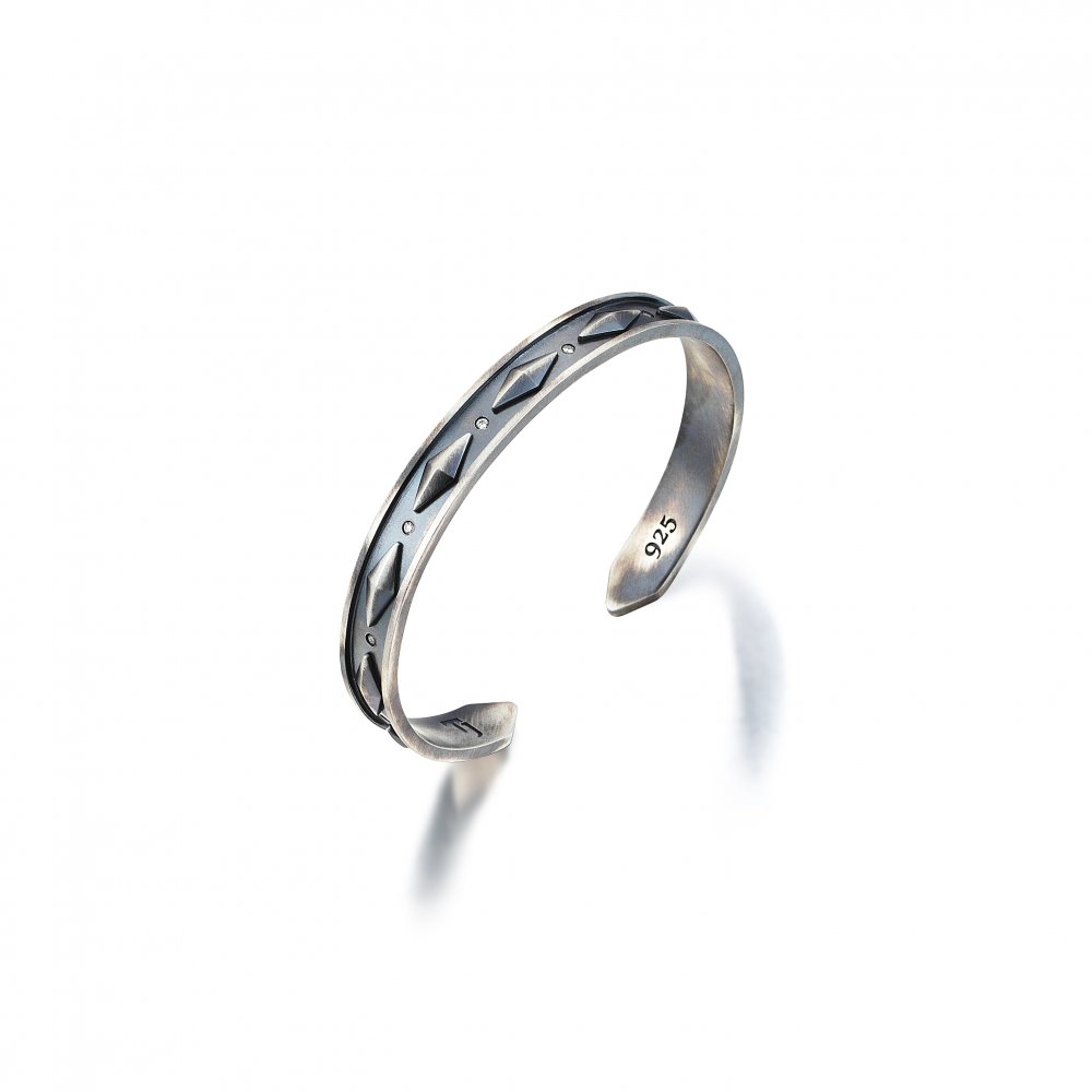 Oxidised Silver Cubic Snake Cuff with Diamonds - 9,00mm